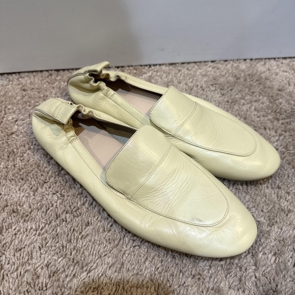 Everlane Shoes Womens Size 10.5 Yellow Leather Loafers Slip On Made In Italy - Picture 3 of 9